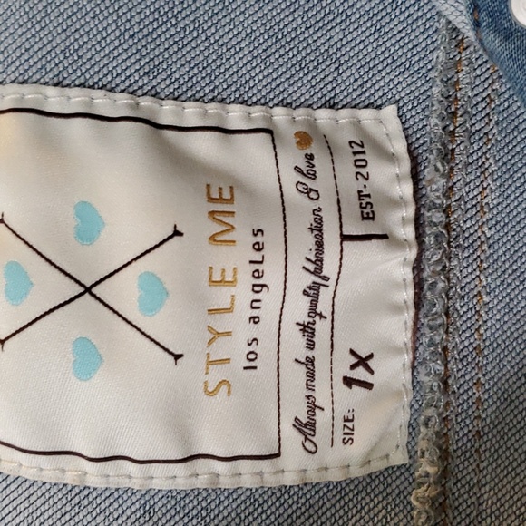 Style Me Los Angeles Woman's Plus Denim Jacket 1x - Picture 3 of 5